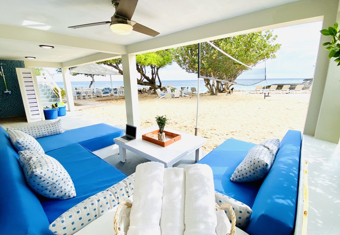 Villa in Limestone Bay - SandCastle Beach House Anguilla