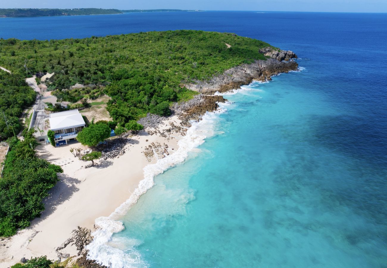 Villa in Limestone Bay - SandCastle Beach House Anguilla