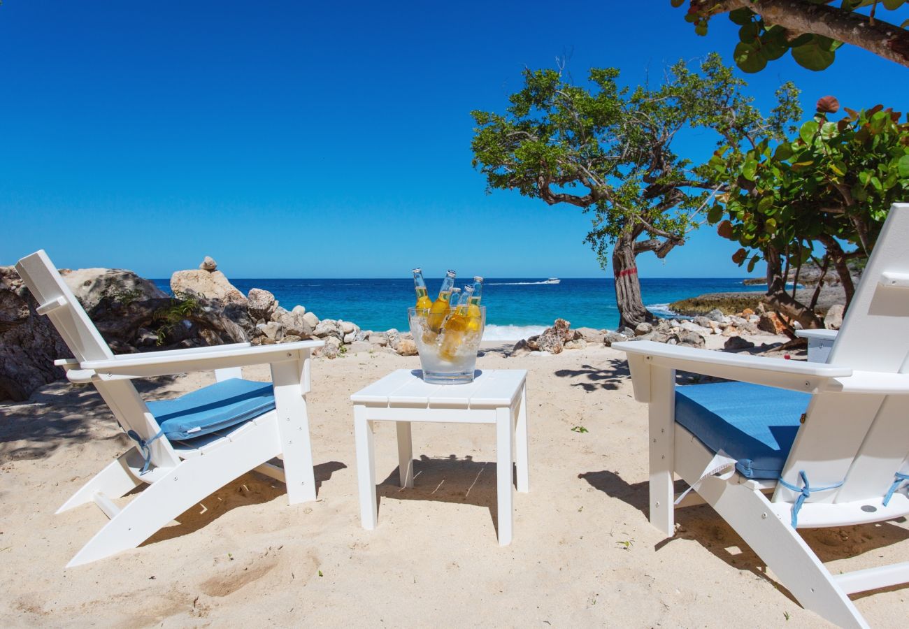 Villa in Limestone Bay - SandCastle Beach House Anguilla
