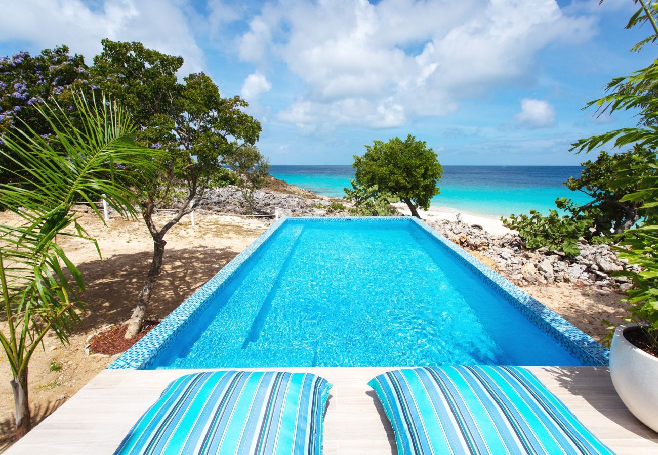 Villa in Limestone Bay - SandCastle Beach House Anguilla