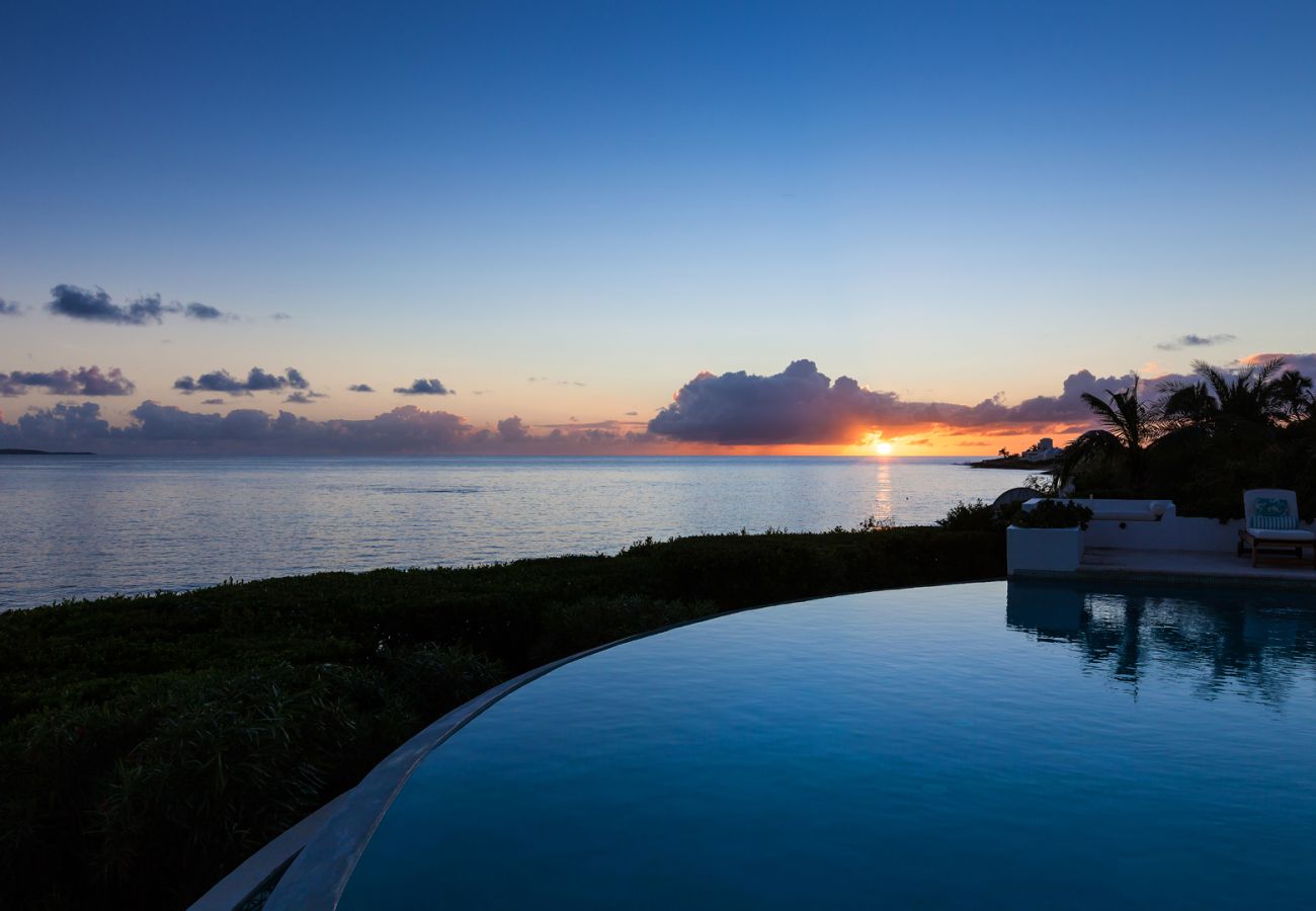 Villa in Cul du Sac - Villa Alegria Anguilla