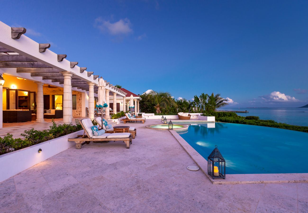 Villa in Cul du Sac - Villa Alegria Anguilla