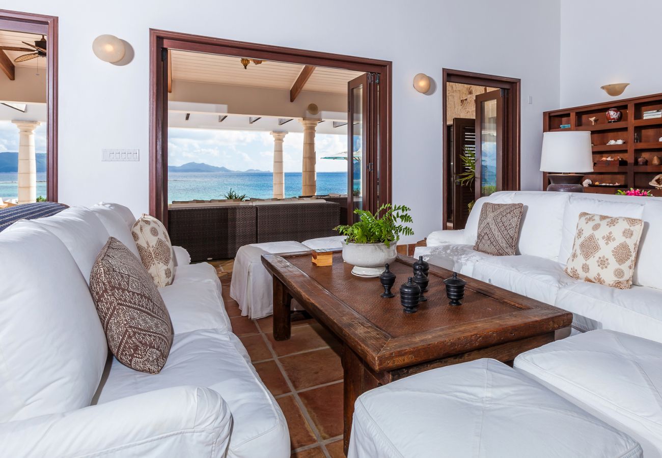 Villa in Cul du Sac - Villa Alegria Anguilla