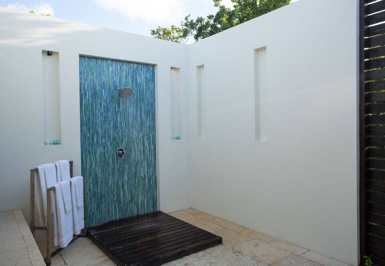 Villa in Little Harbour - Anani at Kamique Anguilla