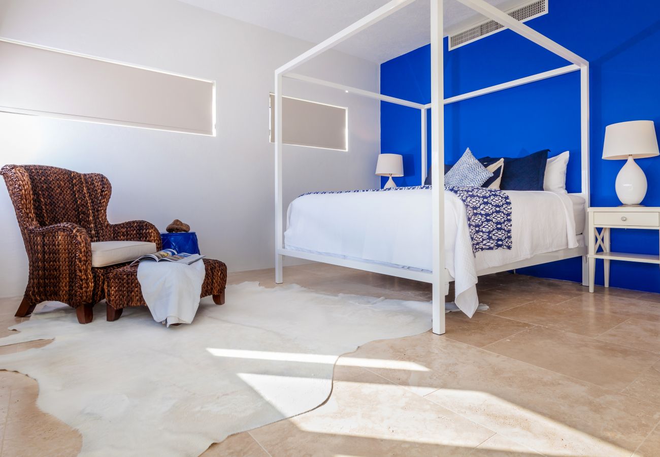 Villa in Lockrum Bay - Beaches Edge Anguilla