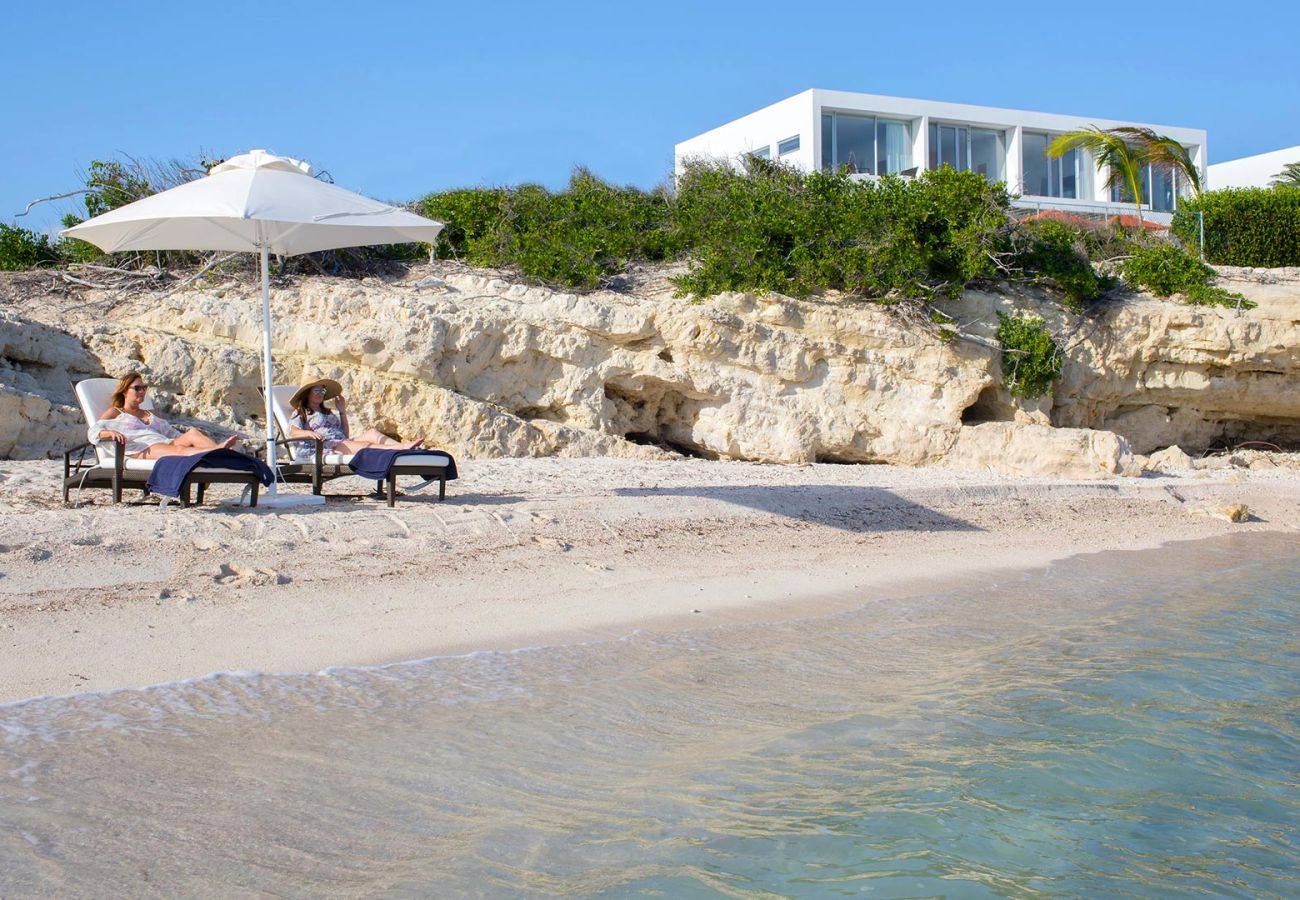 Villa in Lockrum Bay - Champagne Shores Anguilla