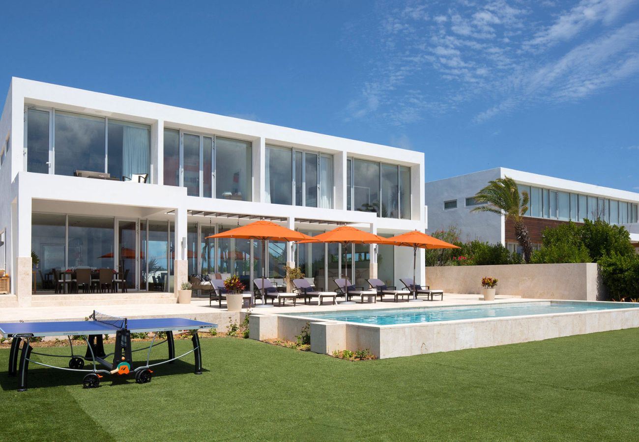 Villa in Lockrum Bay - Champagne Shores Anguilla