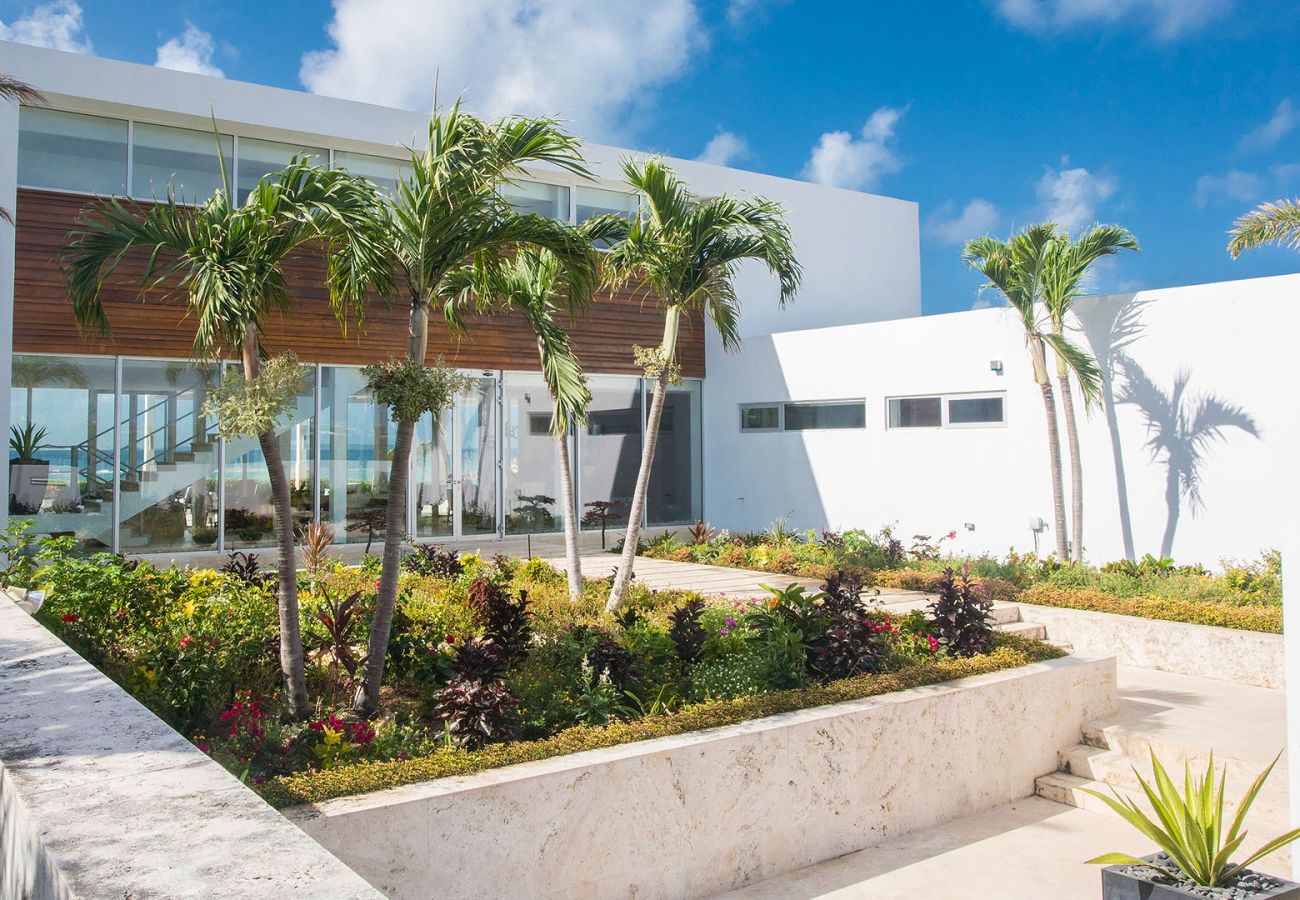 Villa in Lockrum Bay - Champagne Shores Anguilla