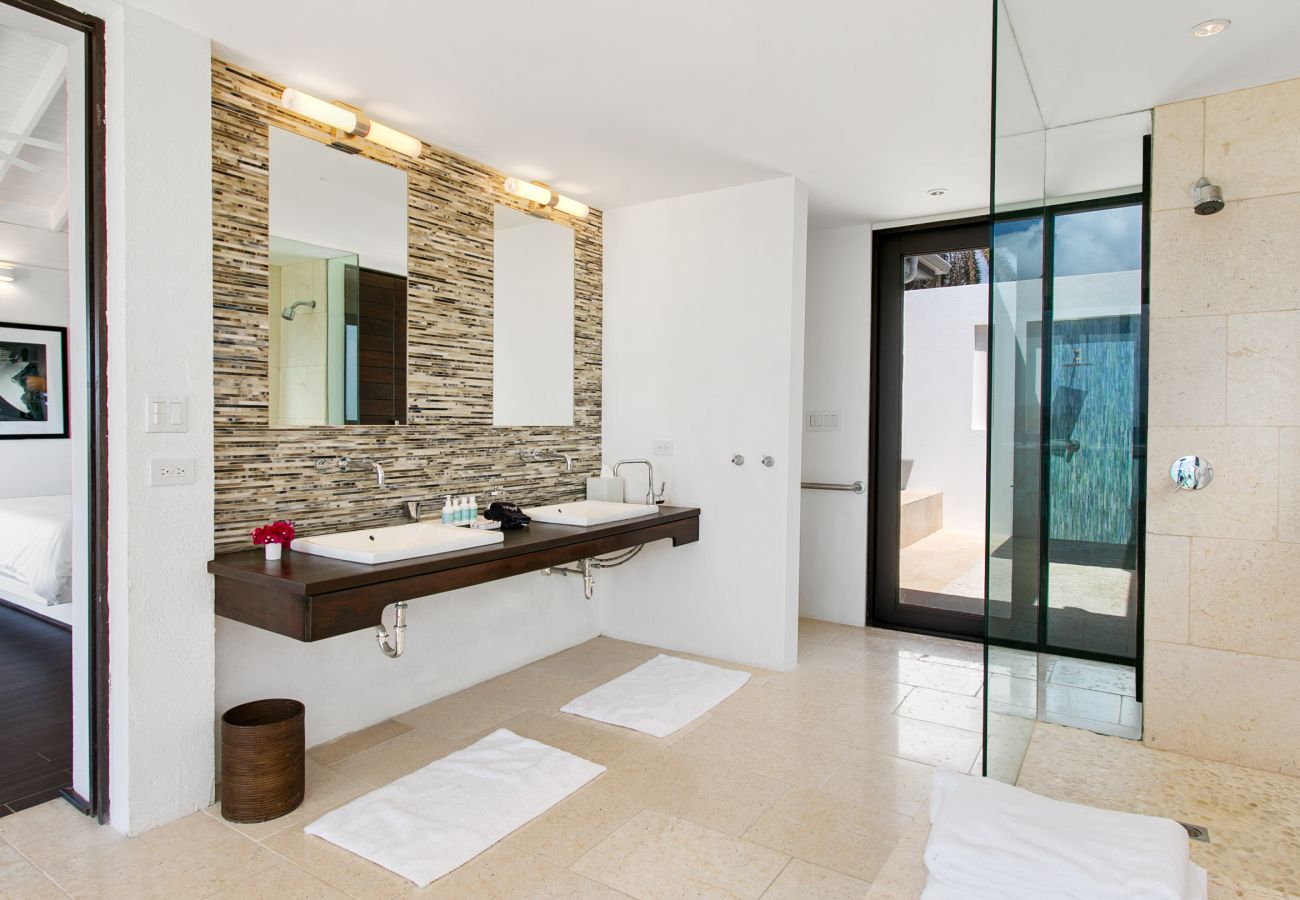 Villa in Little Harbour - Odyssey at Kamique Anguilla