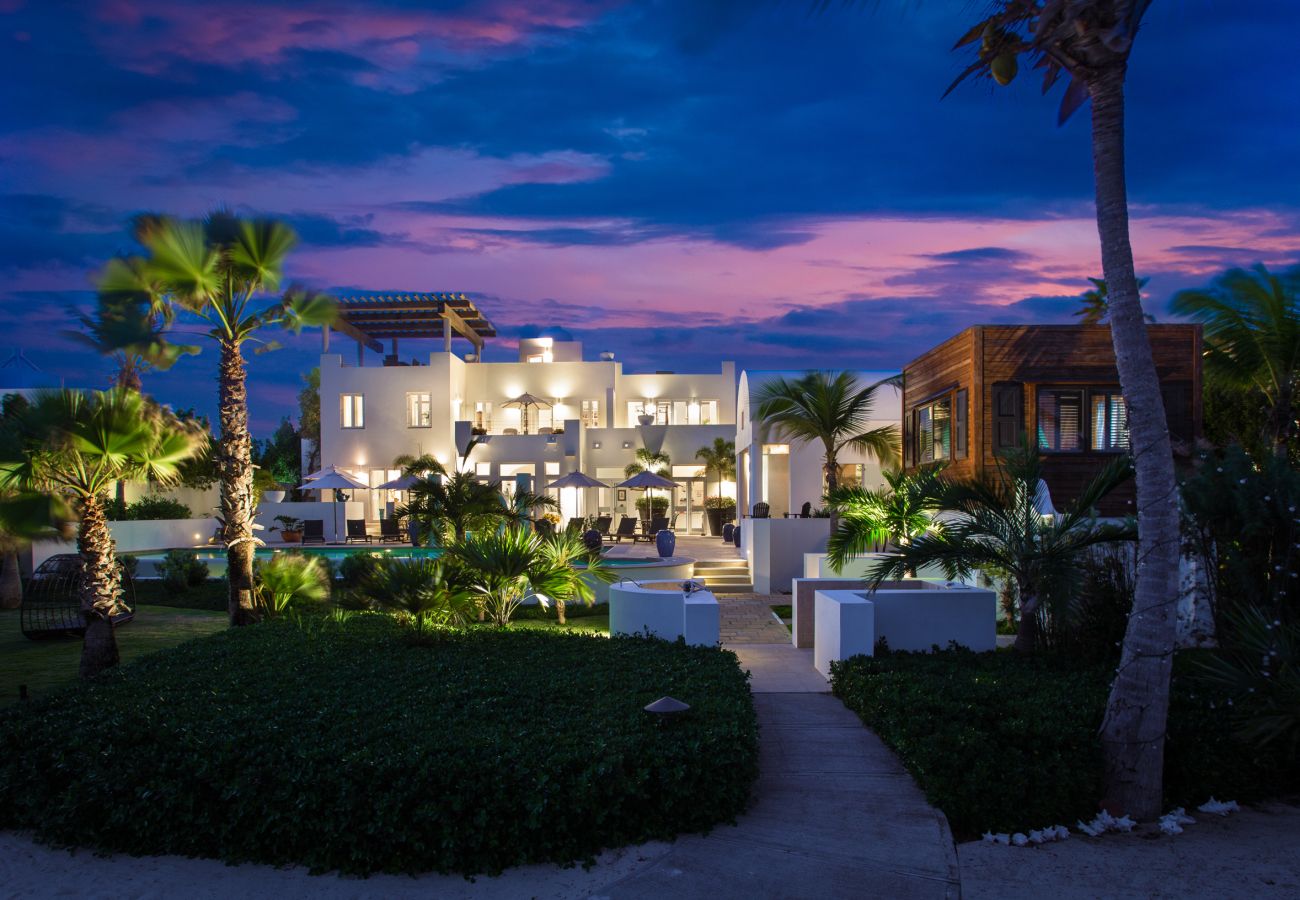 Villa in Rendezvous Bay - Rendezvous Villa Anguilla