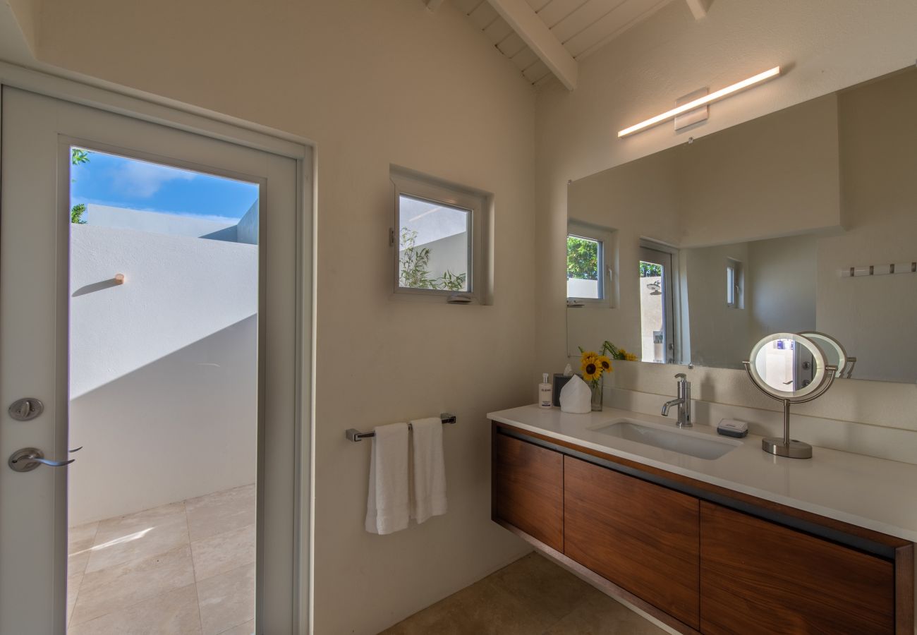 Villa in Lockrum Bay - Round Rock Villa Anguilla