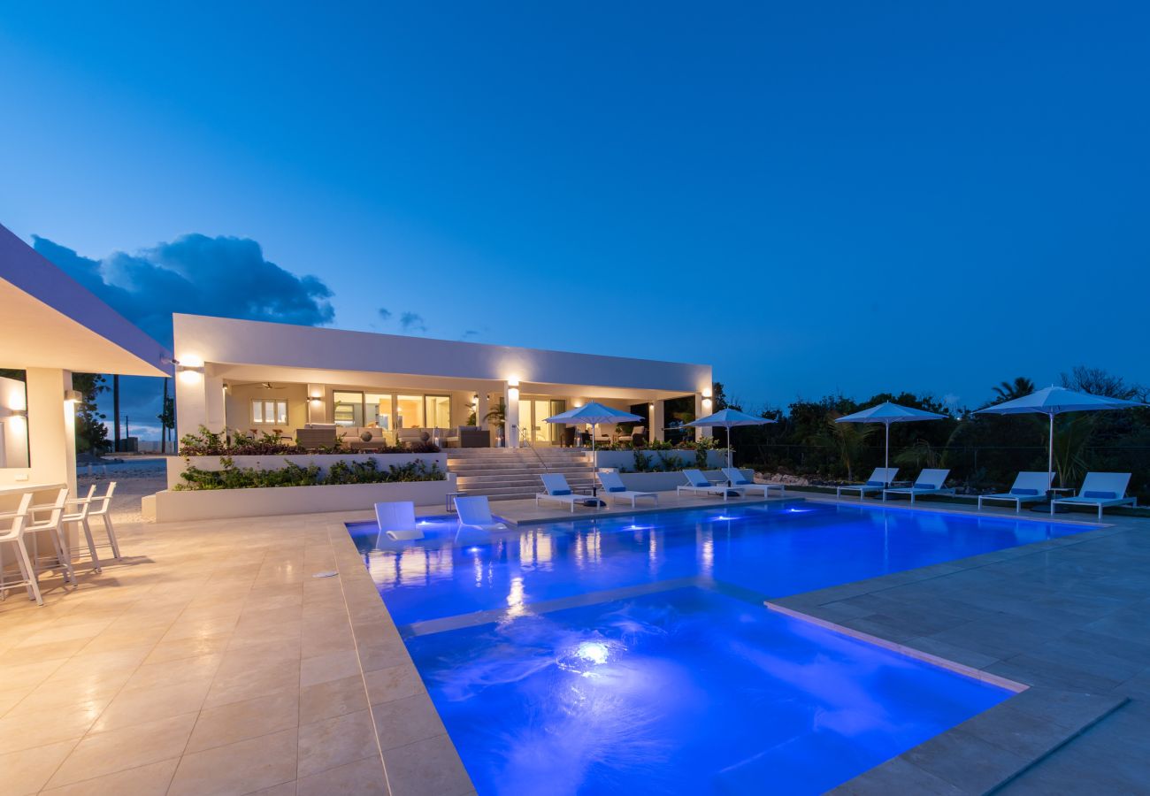 Villa in Lockrum Bay - Round Rock Villa Anguilla