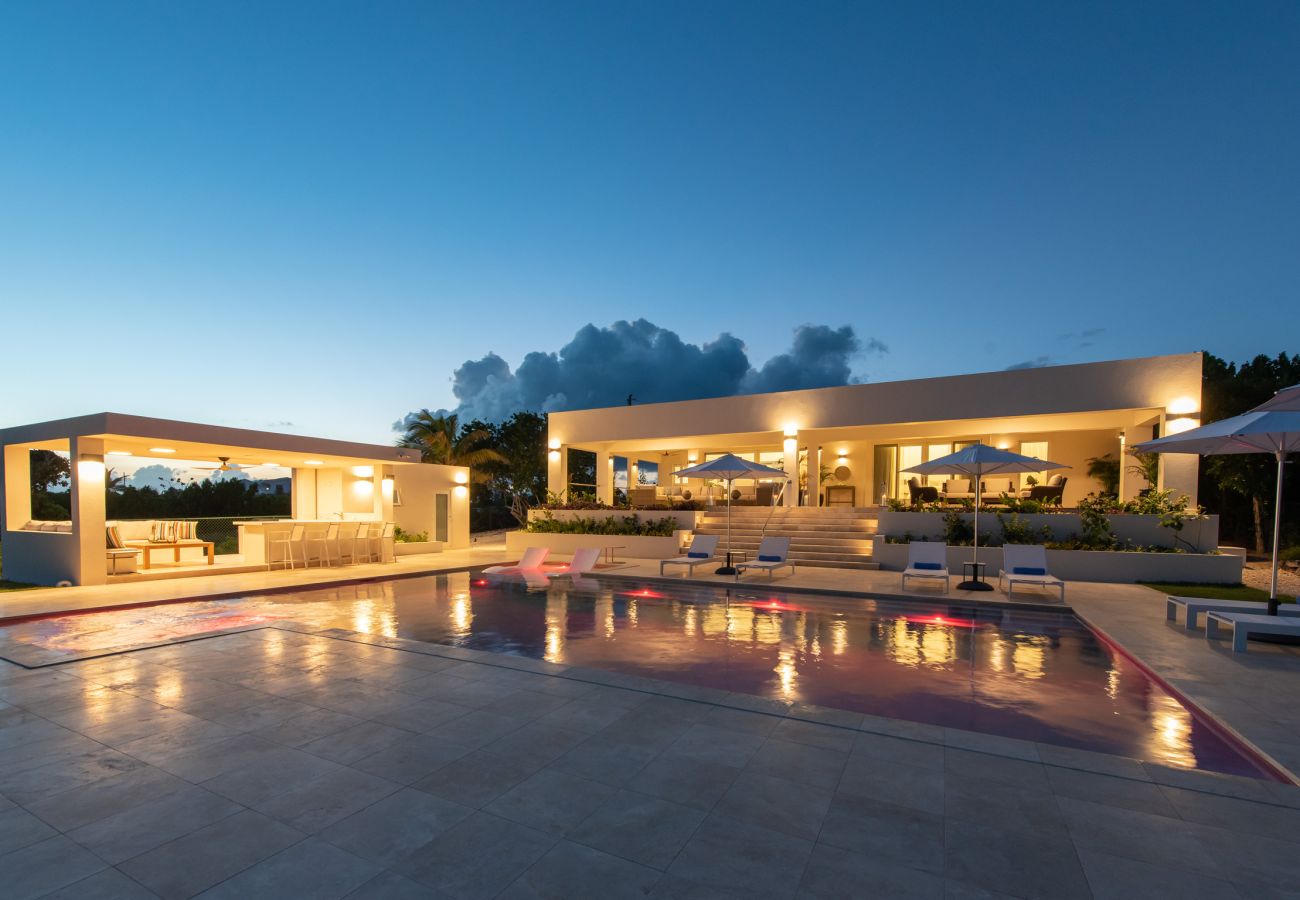 Villa in Lockrum Bay - Round Rock Villa Anguilla