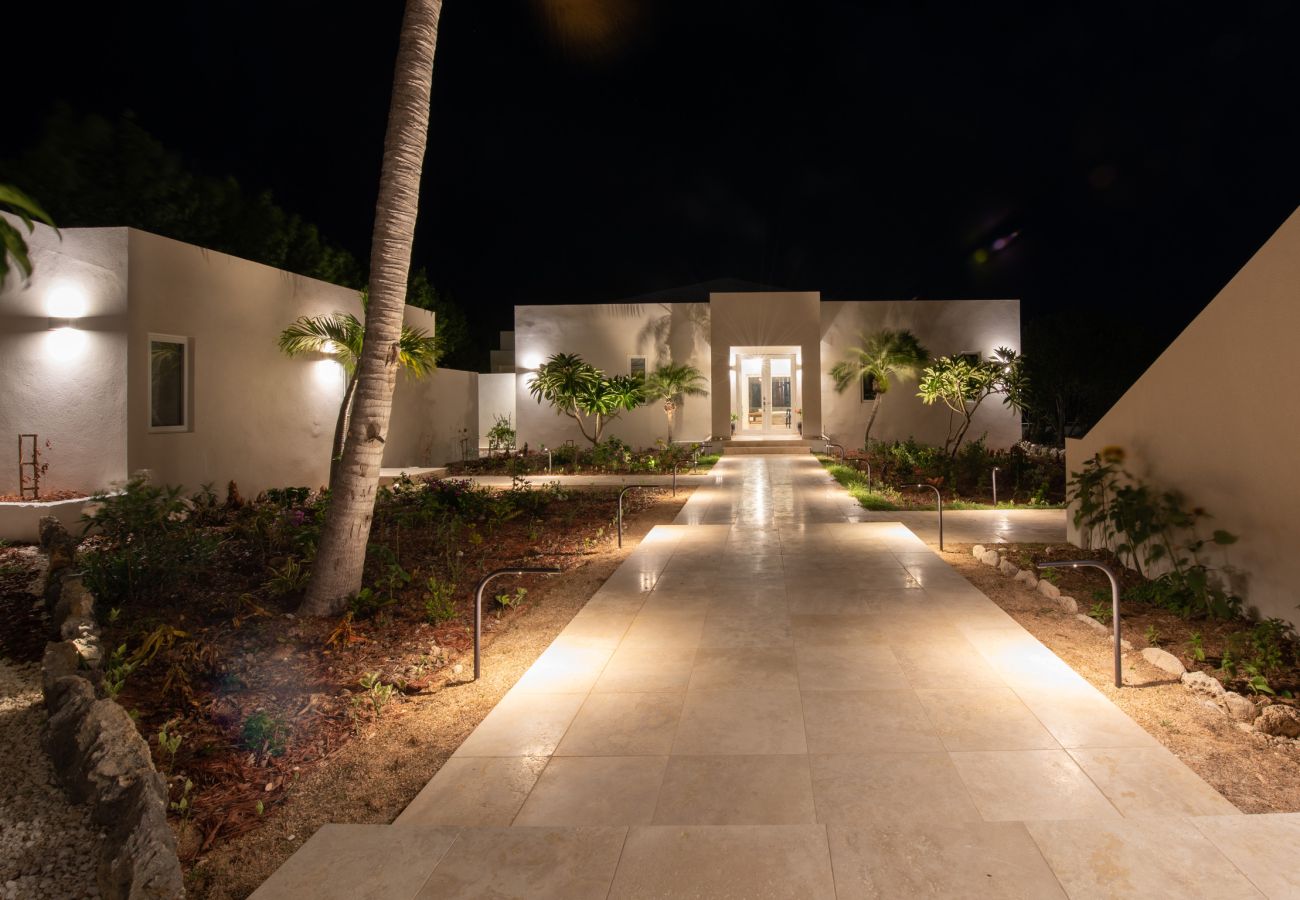Villa in Lockrum Bay - Round Rock Villa Anguilla