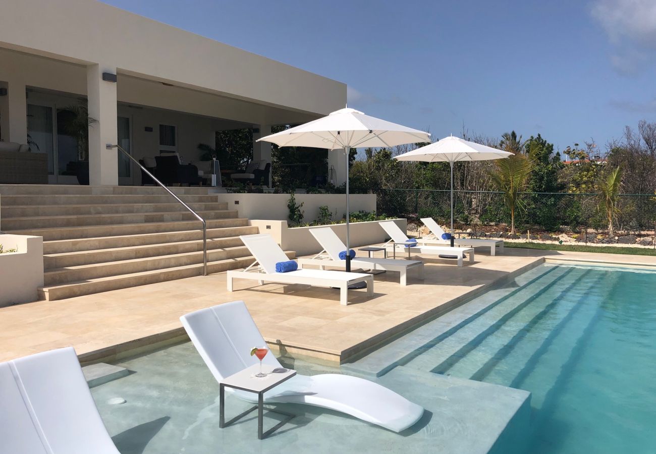 Villa in Lockrum Bay - Round Rock Villa Anguilla