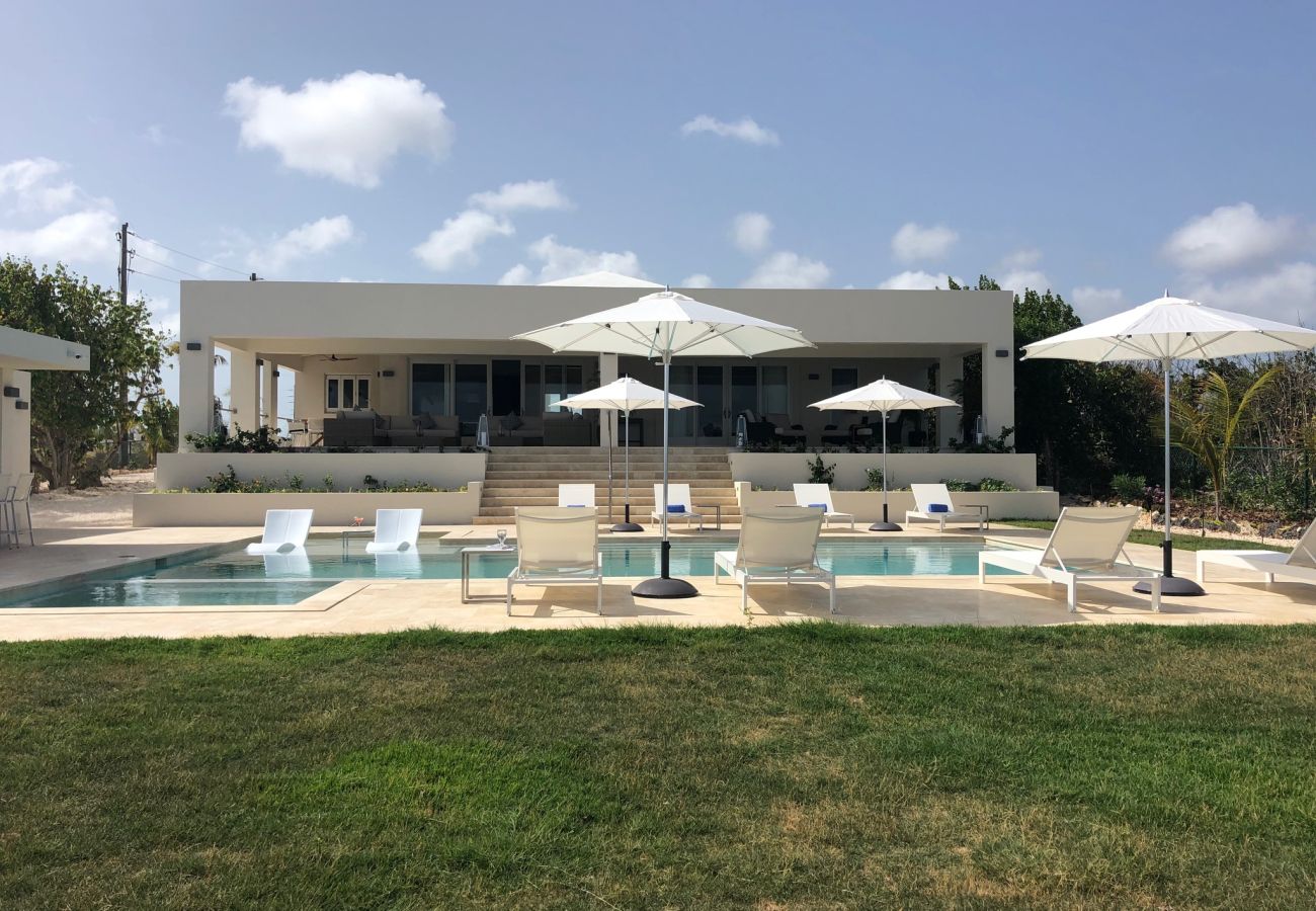 Villa in Lockrum Bay - Round Rock Villa Anguilla