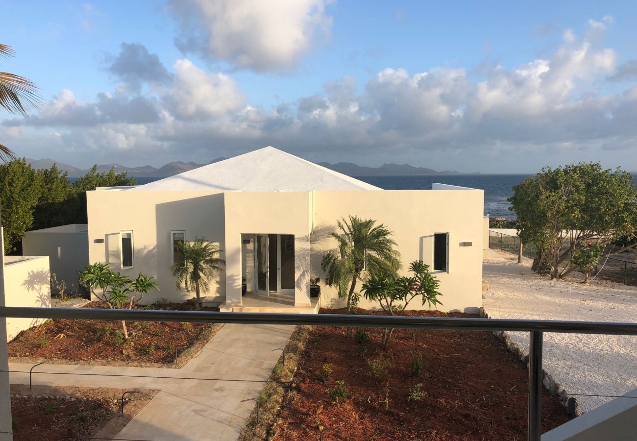 Villa in Lockrum Bay - Round Rock Villa Anguilla