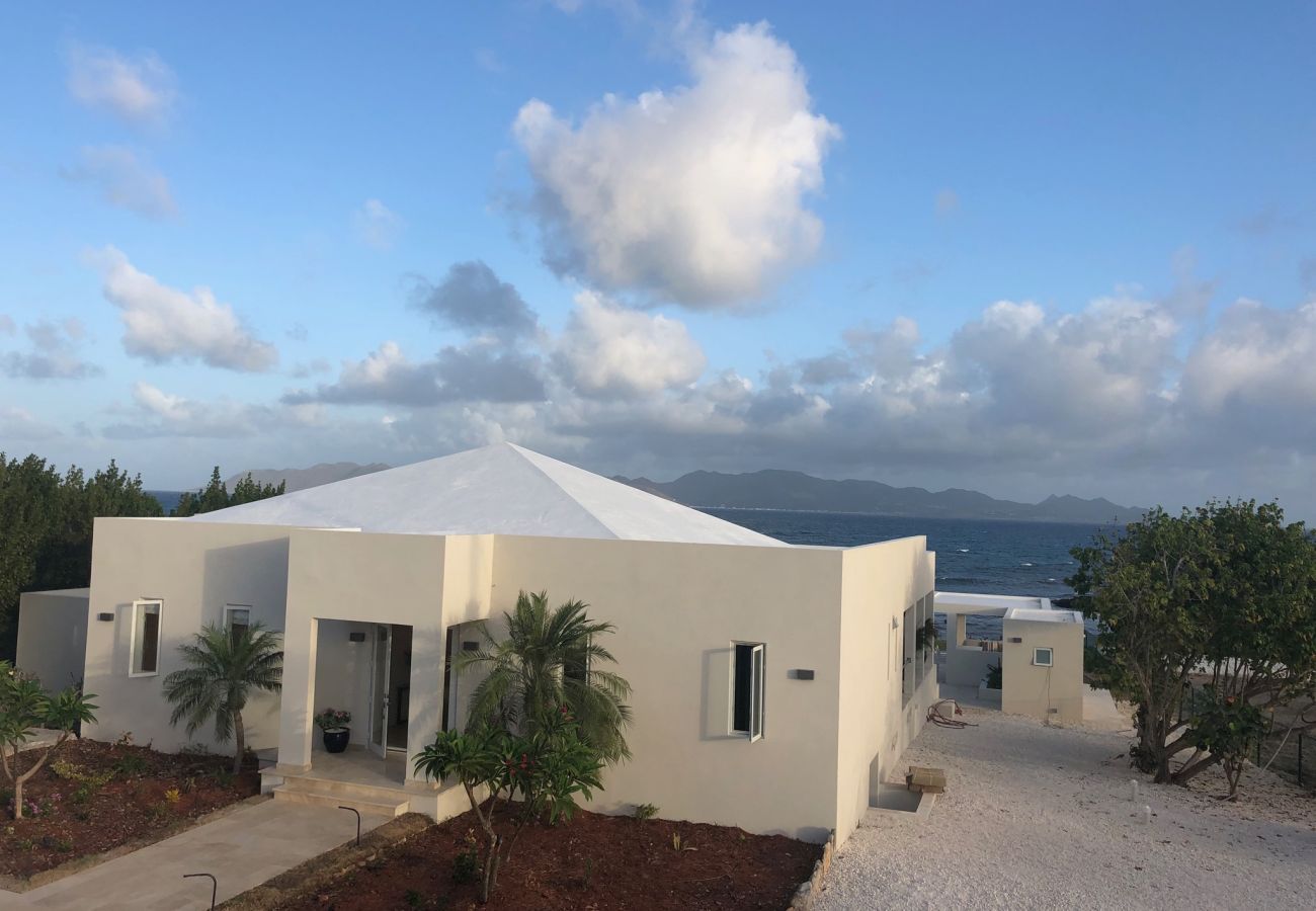 Villa in Lockrum Bay - Round Rock Villa Anguilla