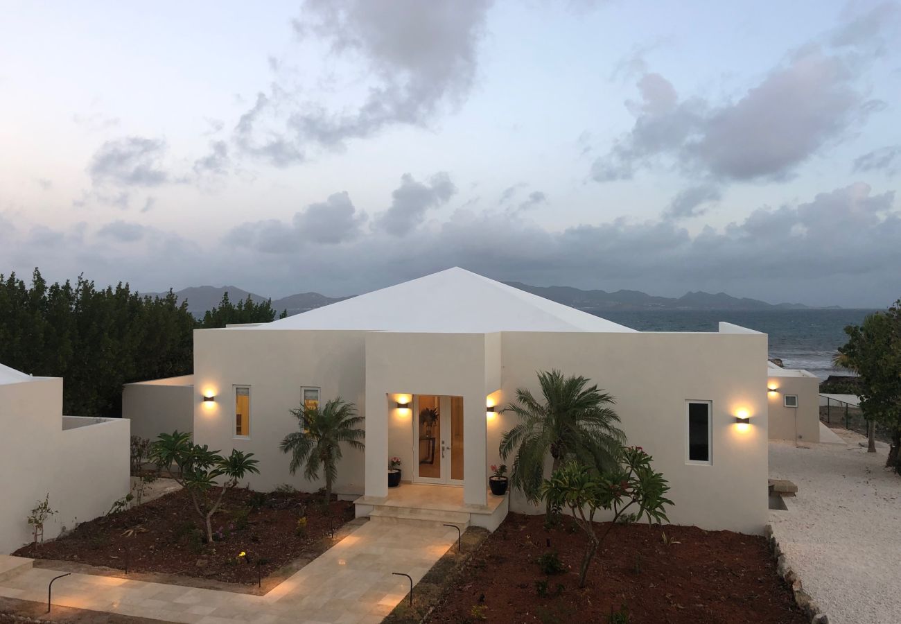 Villa in Lockrum Bay - Round Rock Villa Anguilla