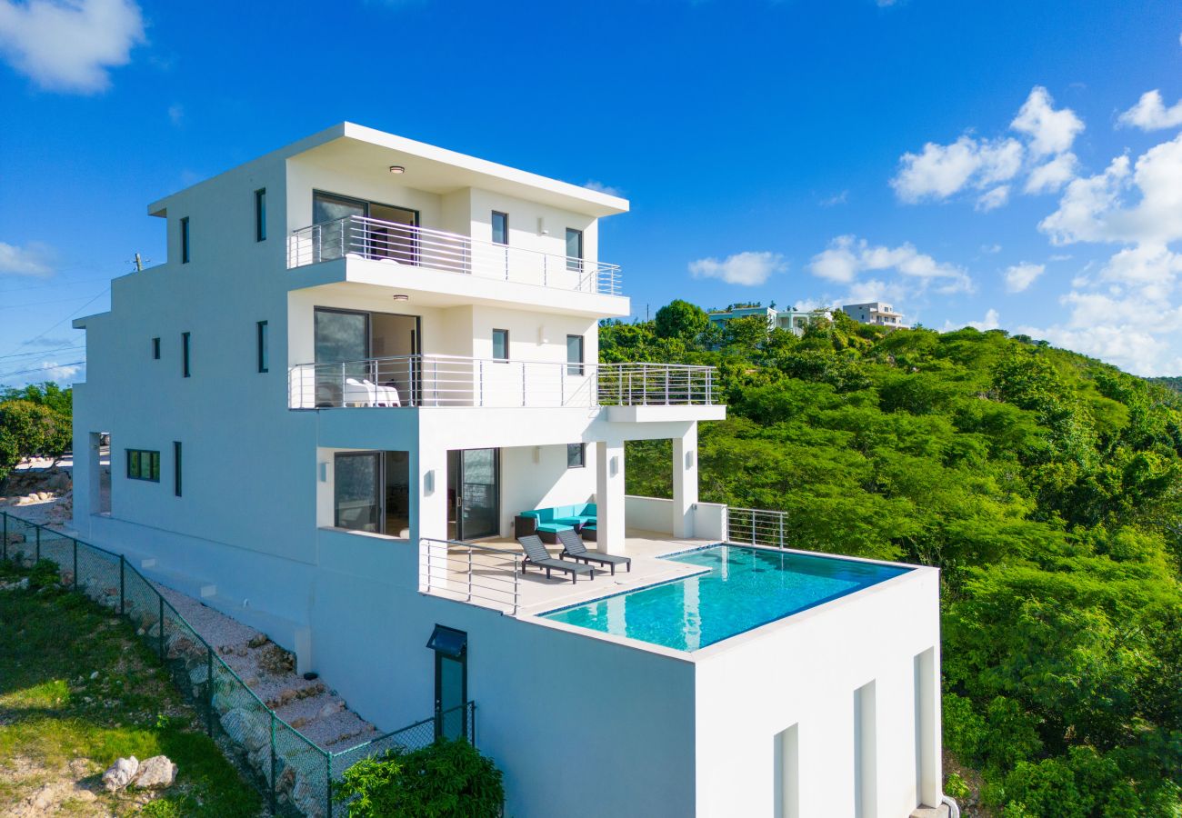 Villa in Little Bay - Little Bay View Villa