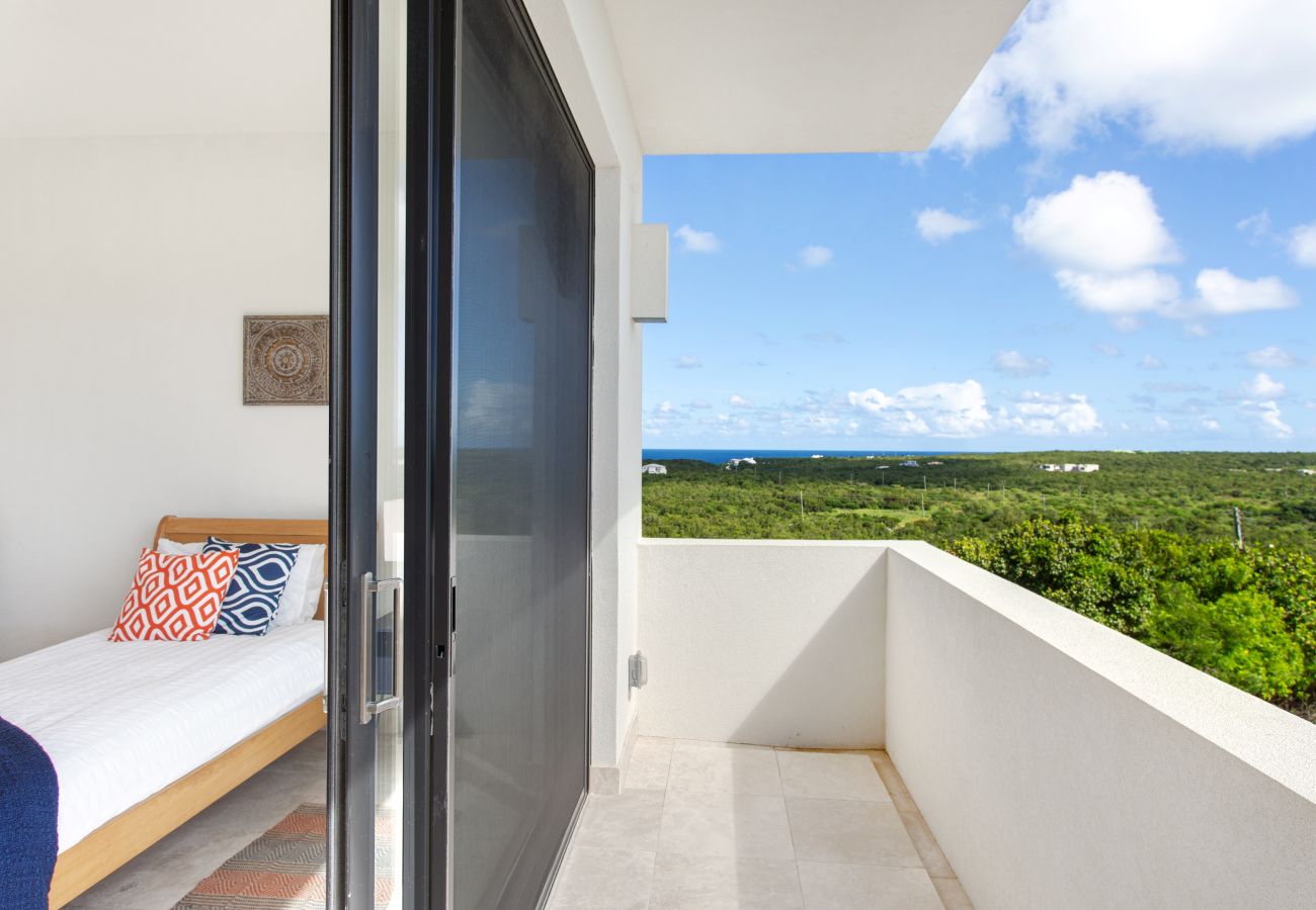 Villa in Little Bay - Little Bay View Villa