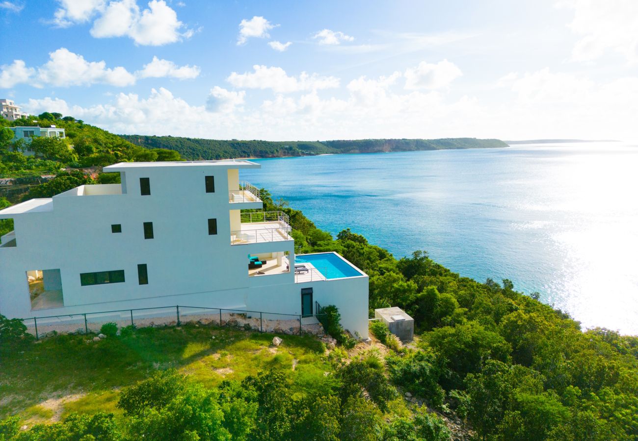 Villa in Little Bay - Little Bay View Villa