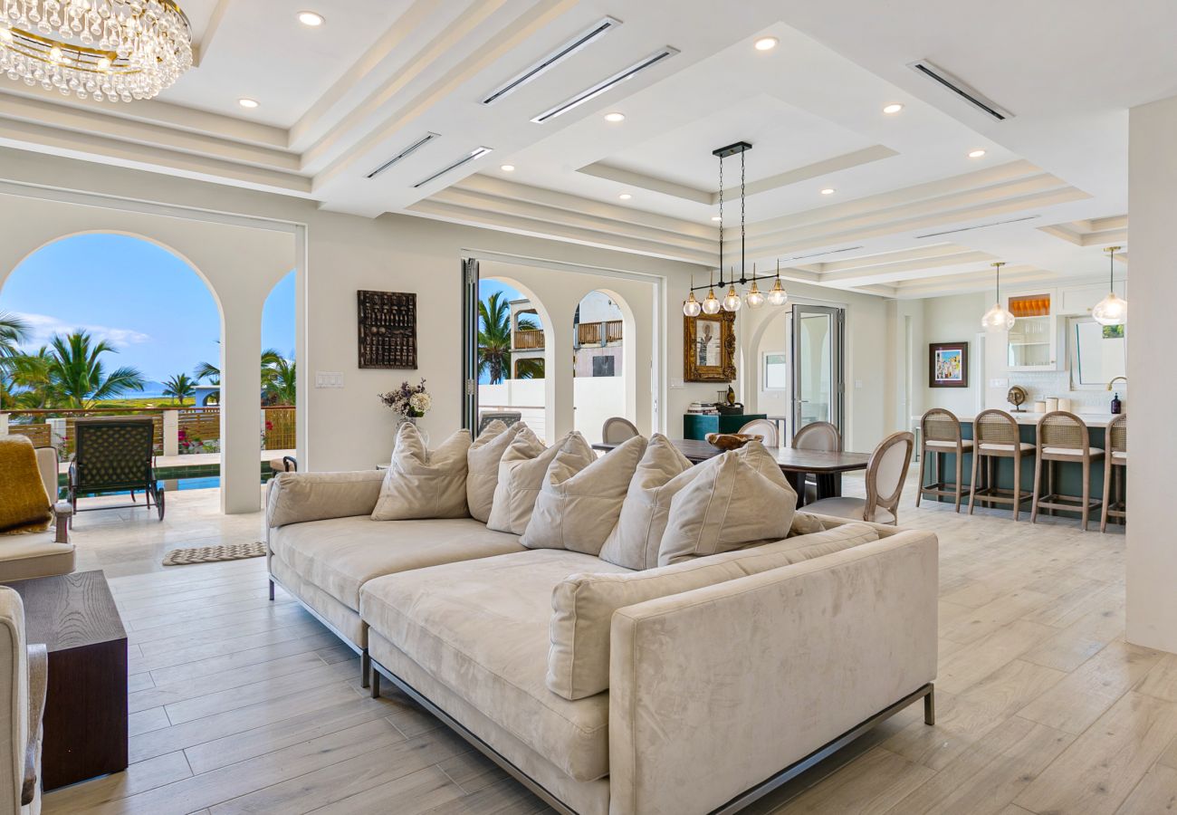 Villa in Sandy Hill - Limestone Villa