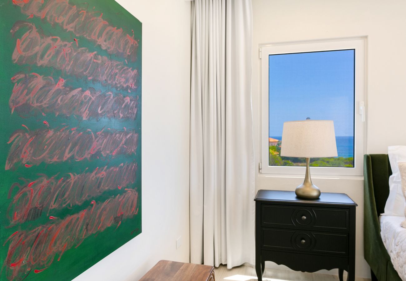 Villa in Sandy Hill - Limestone Villa