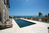 Villa in Sandy Hill - Limestone Villa