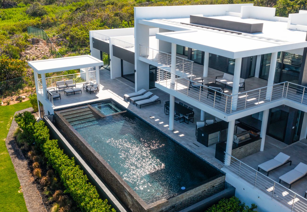 Villa in Black Garden - Reve Noir Anguilla