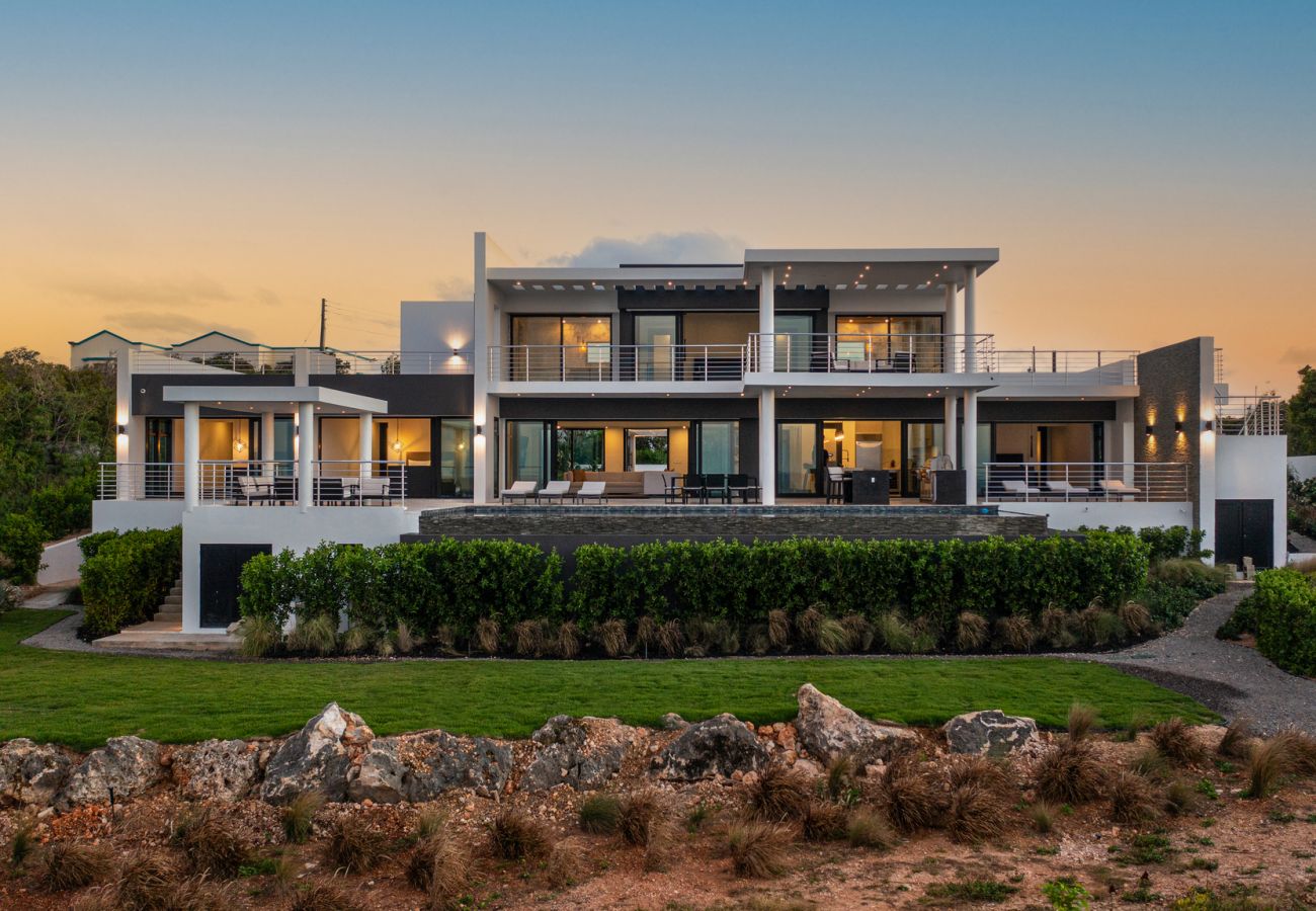 Villa in Black Garden - Reve Noir Anguilla