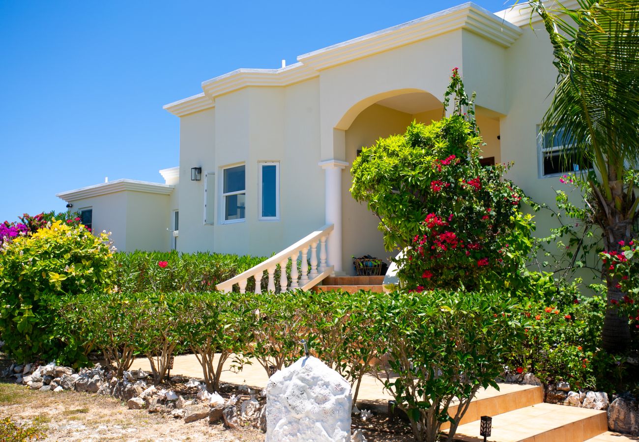 Villa in Shoal Bay East - Villa Okeanos Anguilla